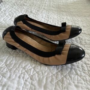 Salvatore Ferragamo Leather Scrunch Cap Toe Block Heel 8.5